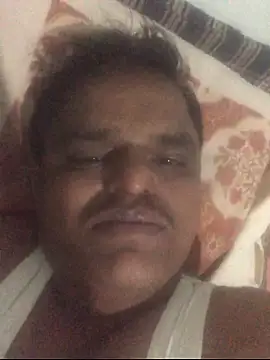 sexguruxxx's cam snapshot