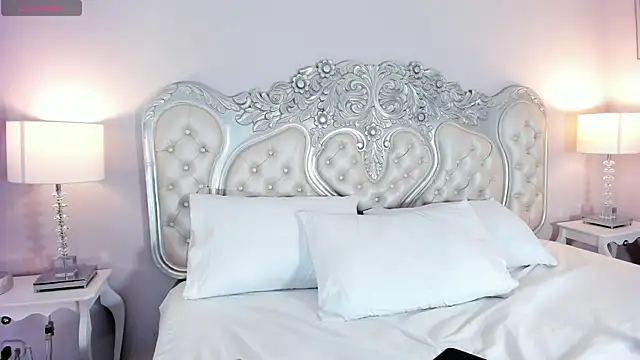 EmmilyEvanss's cam snapshot