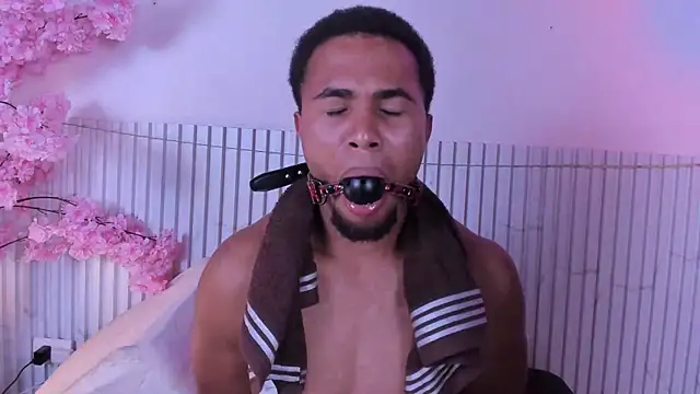 Miranda_Millers's cam snapshot