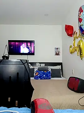 hot-shaved-baby's cam snapshot