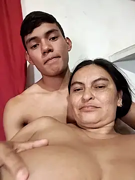 Horny-Mommy-Dirty live sex cam