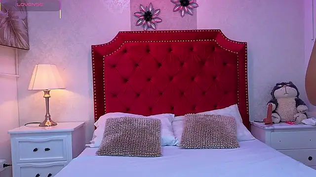 Alicia_Blake_'s cam snapshot