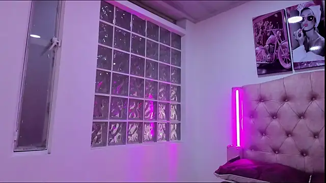 Zenith_moon's cam snapshot