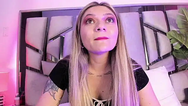 zoe__harper's cam snapshot