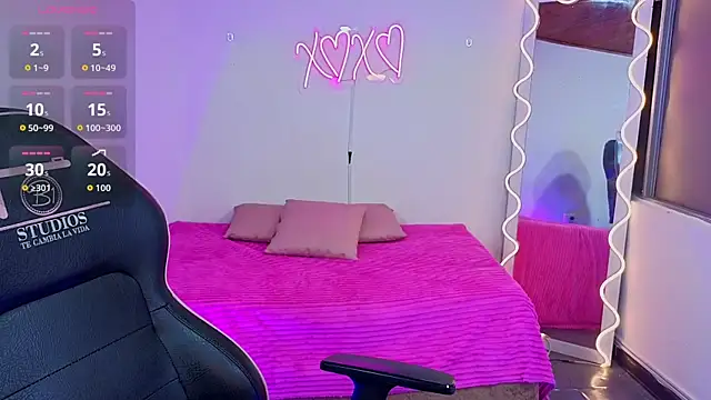 Malory_tay1's cam snapshot