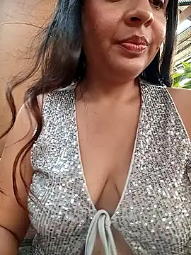 Julieth_hot-69's cam snapshot