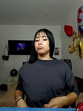 hot-shaved-baby's cam snapshot