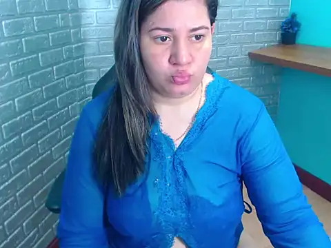 Ashley_Diamont's cam snapshot