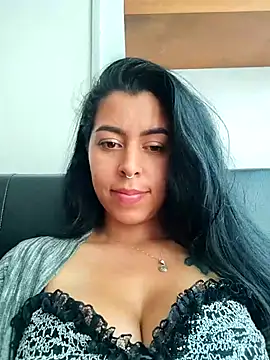 Luianna's cam snapshot