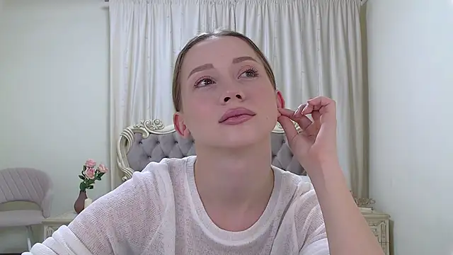 OliviaBrian's cam snapshot