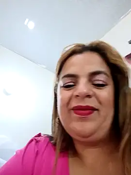 Mia-Glow's cam snapshot