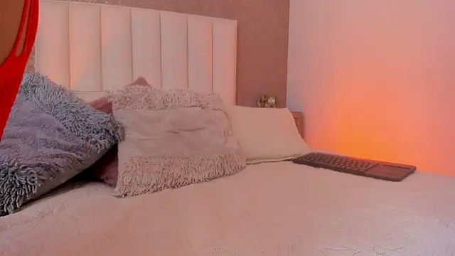 KaylieBrooks's cam snapshot