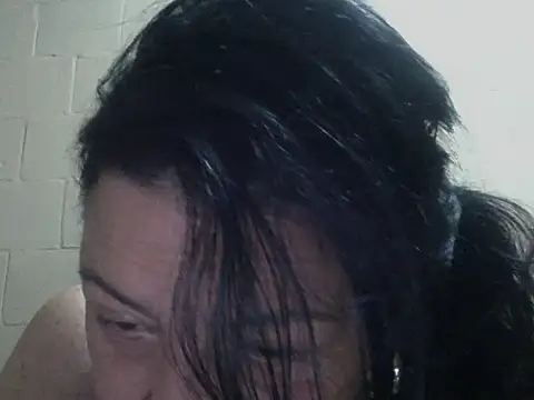 straichathot_08's cam snapshot