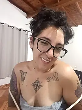 Melinerd live sex cam