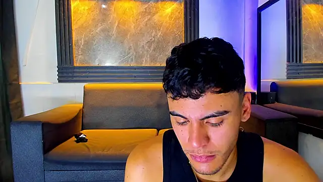 liam_genner_ live sex cam