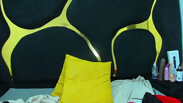 GiaRoussel's cam snapshot