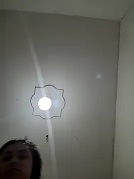 CurvyNoir's cam snapshot