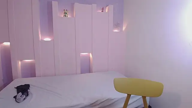 CataGreen1's cam snapshot