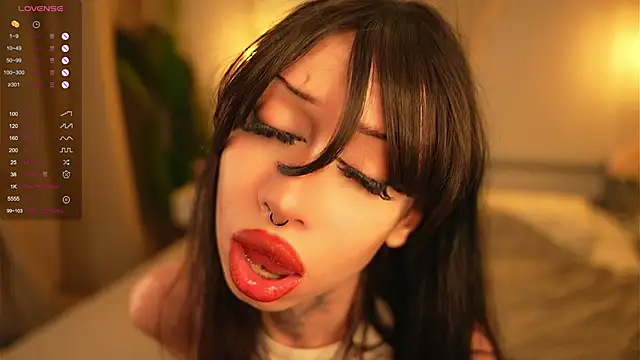 Devilsss_toy live sex cam