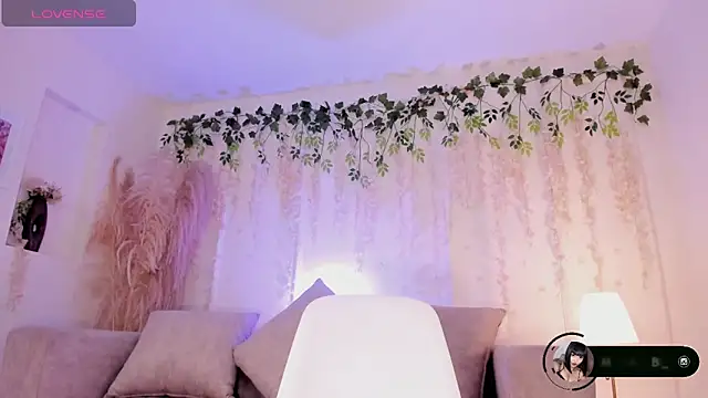 Mishanabi_'s cam snapshot