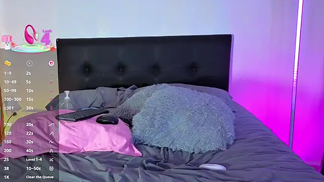 Mia_thompson06's cam snapshot