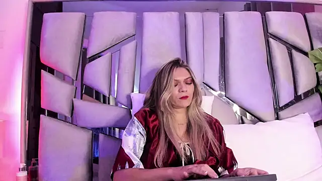 zoe__harper's cam snapshot