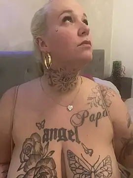 BellaBunny0's cam snapshot