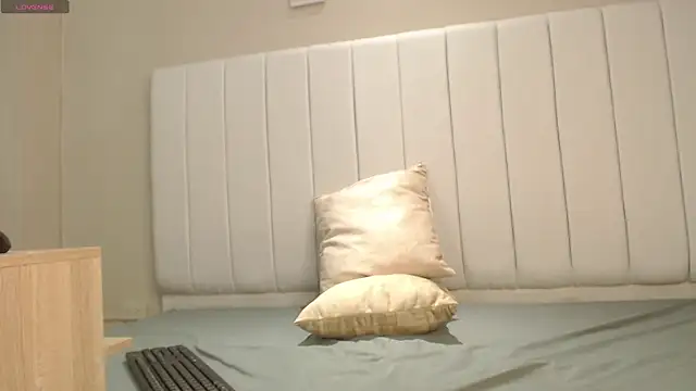 aisha_zariah's cam snapshot