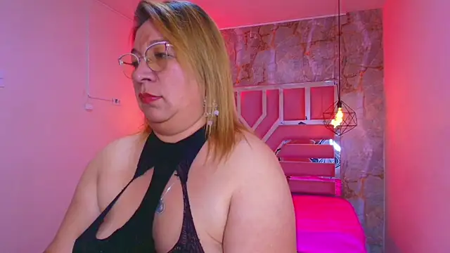 MaylinRosse_'s cam snapshot