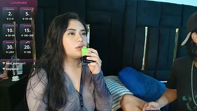 ThaisAdara24's cam snapshot