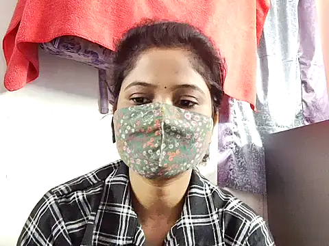 TanishaQ73's cam snapshot