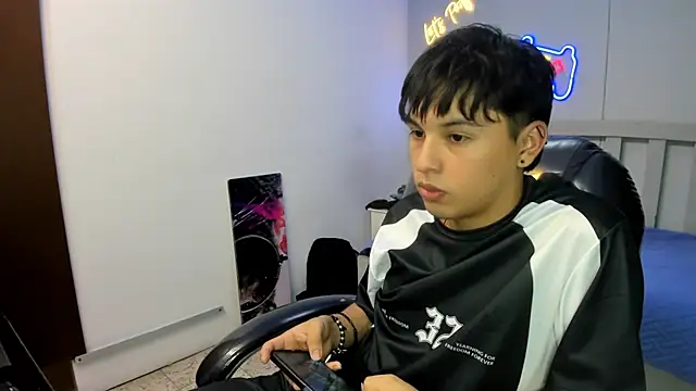 StiwenTwink live sex cam