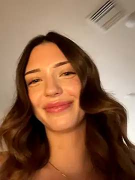 19whitebunny live sex cam