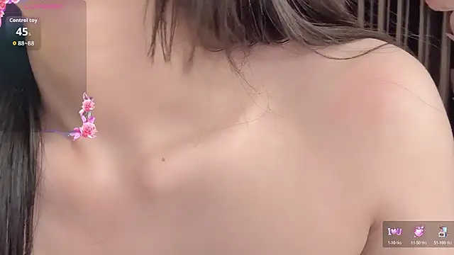 --102KymMiiss-- live sex cam