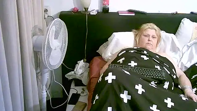 Sylviastar46's cam snapshot