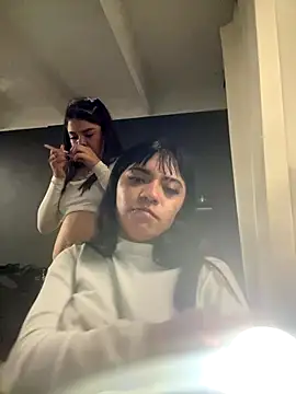 angie_rousse_ live sex cam