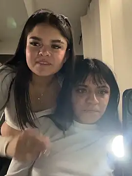 Camila_Duarte_'s cam snapshot