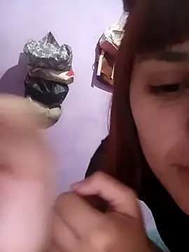 Putitaa34's cam snapshot