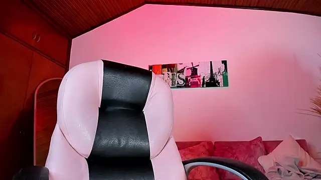 crazy_b00bss's cam snapshot