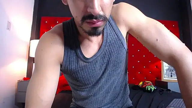 Magnar_Royal's cam snapshot