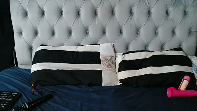 SexyBeverly_'s cam snapshot