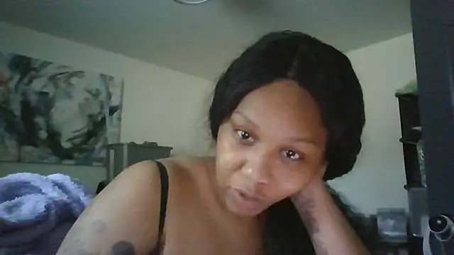 Pussycreamepie's cam snapshot