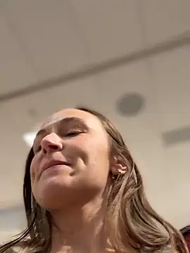 lunagirl13 live sex cam