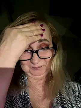 Irina2909@xh live sex cam