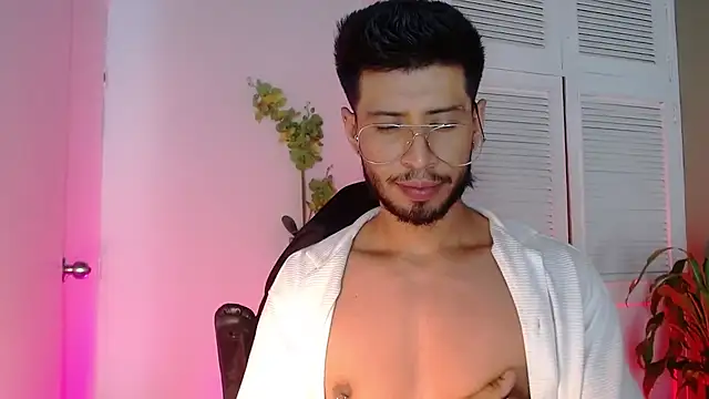 Colby_brown03's cam snapshot