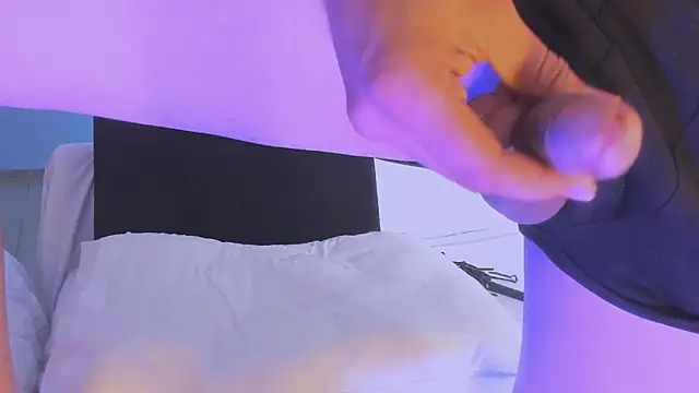 Daniel_De_la_rose's cam snapshot