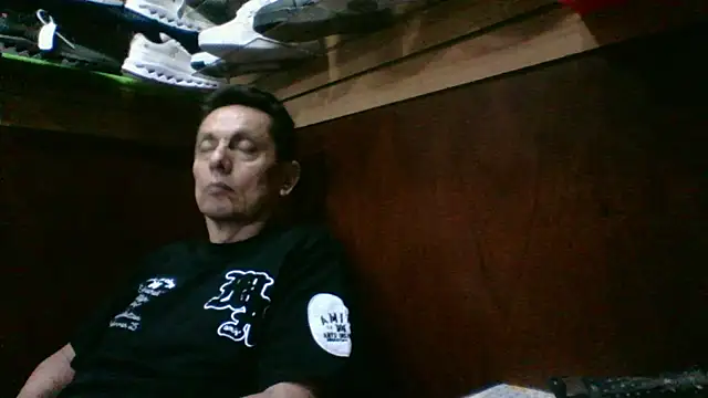 MarcusKelvin's cam snapshot