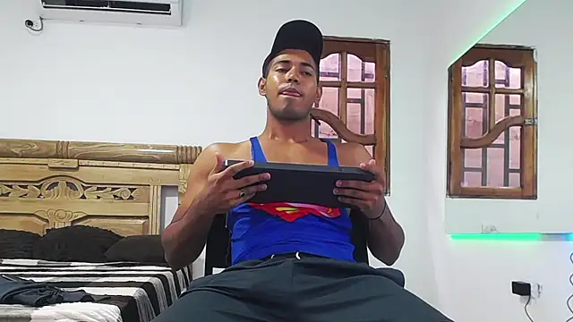 drake_cerra's cam snapshot