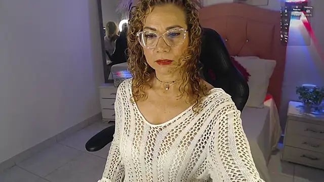 Jademommy_'s cam snapshot