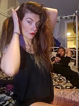 YourFavCanadianMILF live sex cam